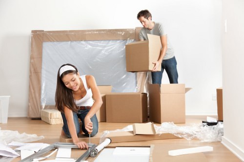 Man and van moving a home in Holland Park